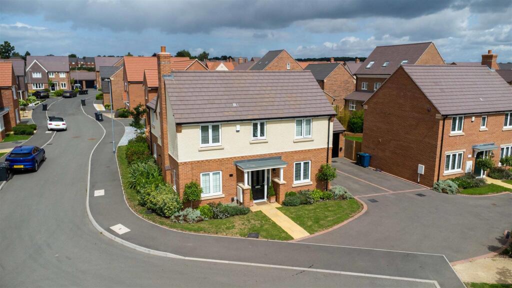 4-bed detached on Nowell Close, Radcliffe on Trent, £425,000