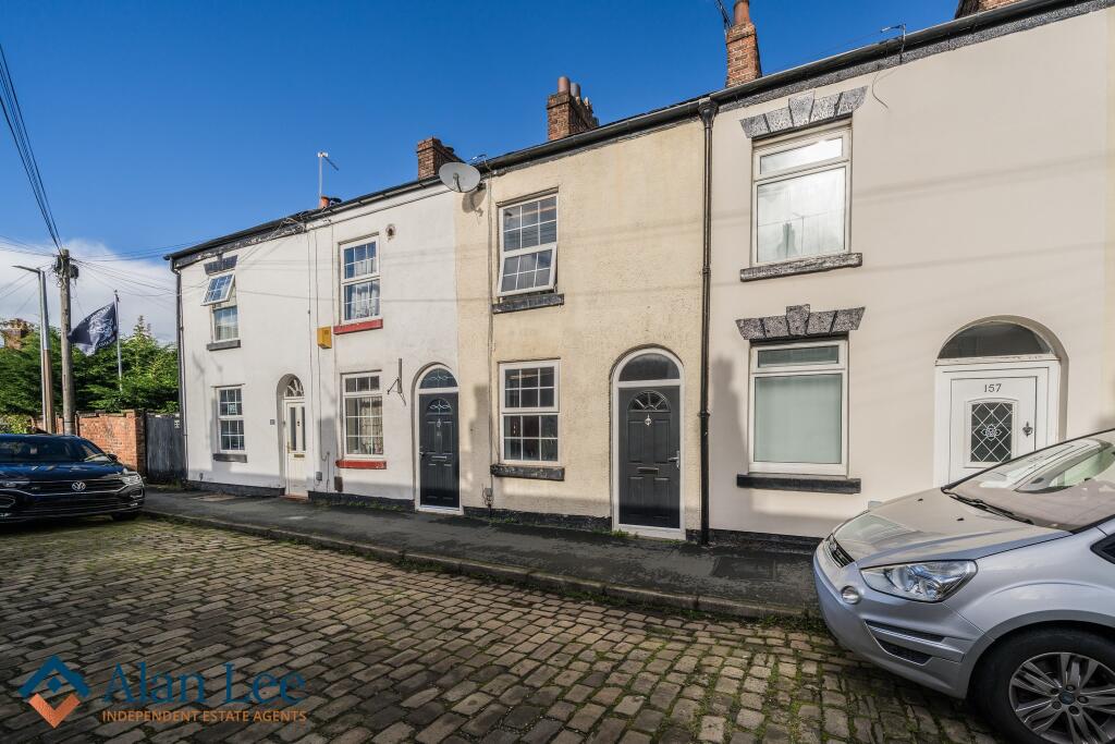 2-bed terraced on Great King Street, Macclesfield, SK11 6PR, £157,000