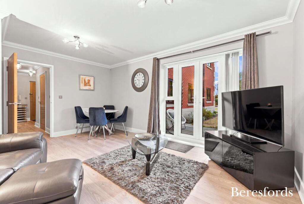 Apartment in Orsett, The Bonners - View 2