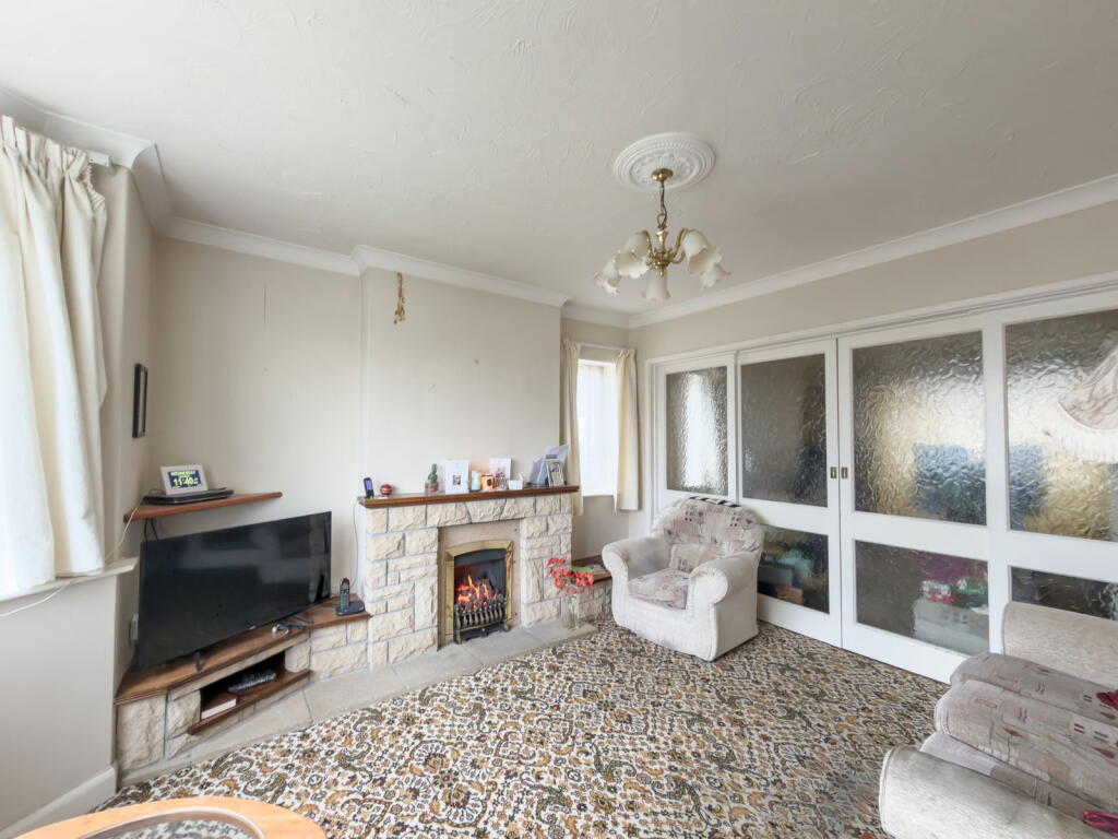 Henty Avenue, Dawlish photo 3