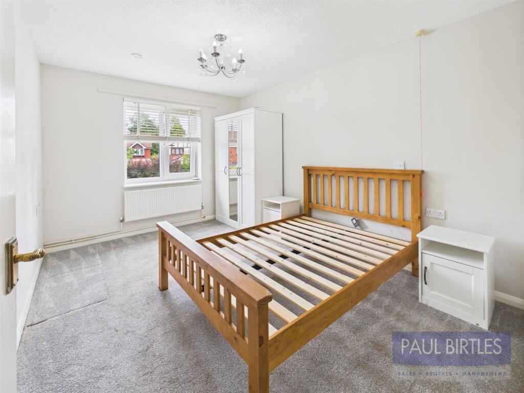 Orme Close, Urmston, Trafford, M41 photo 4