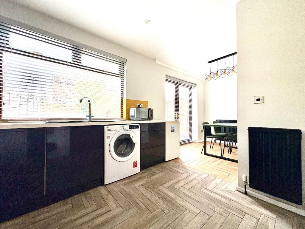 House in Salford, Walkden - View 3