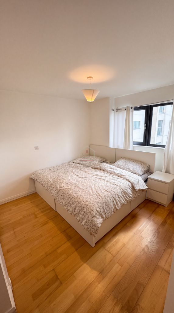 Apartment in Cardiff, Castle - View 5