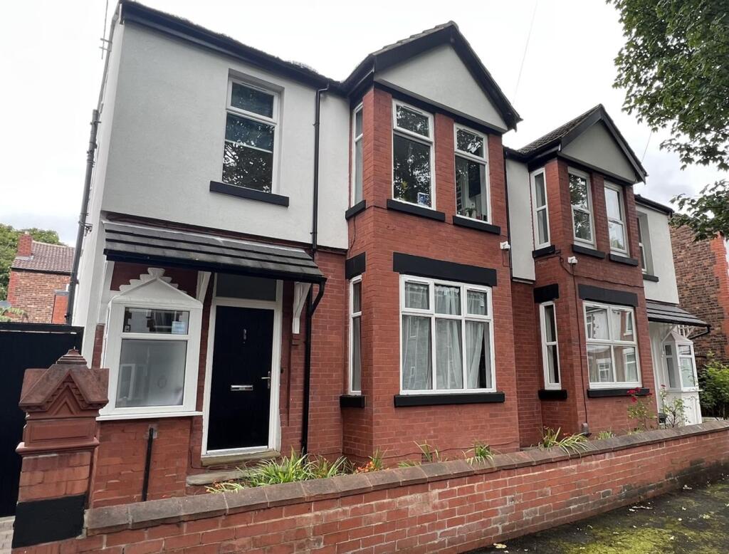 Main image of property: £163 pppw, Linden Grove, Fallowfield