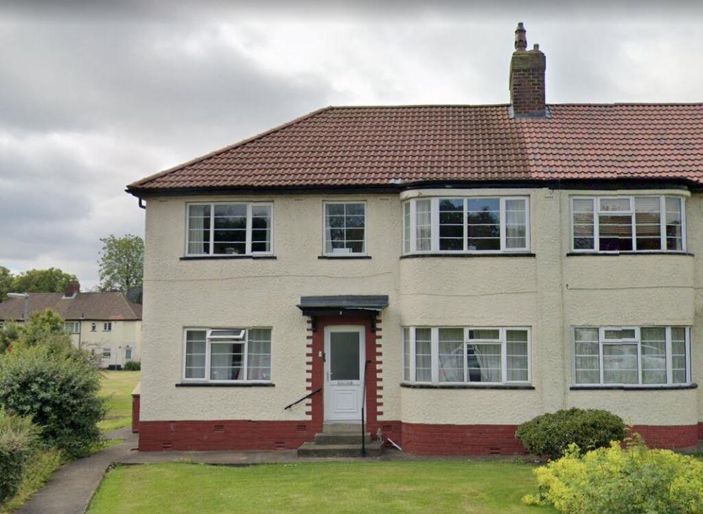 Main image of property: Redesdale Gardens, Leeds, UK, LS16