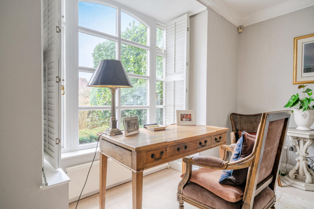 4 bed detached - Abbey Wood, Sunningdale, SL5 image 3