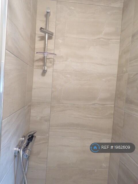 2 bedroom end of terrace house for rent