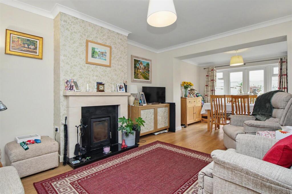 NN14 Sackville Street, Thrapston photo 3