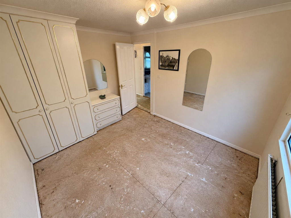 Woodbine Close, Waltham Abbey - More