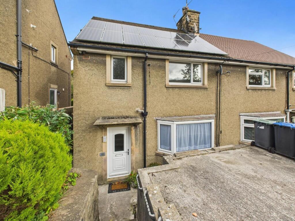 3-bed semi-detached on Hawthorn Drive, Cromford, DE4, £199,995
