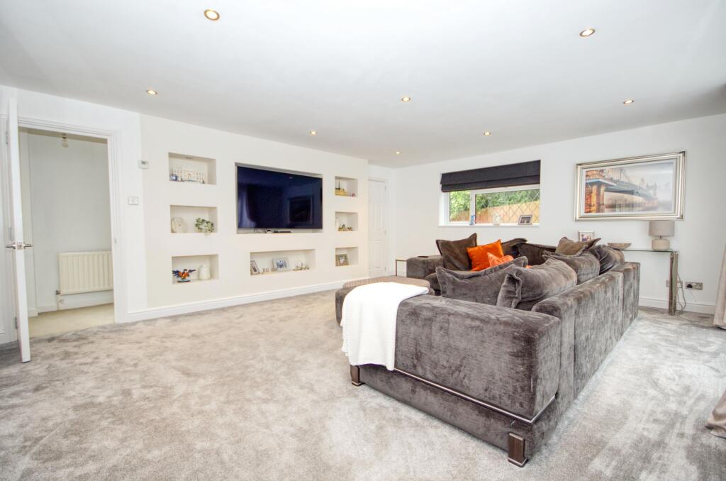 Oak Vale, West End, Hampshire photo 2