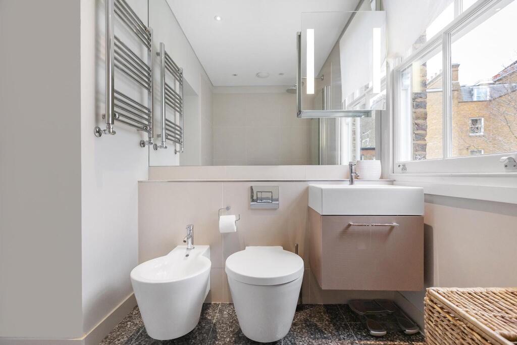 3 bedroom maisonette for rent