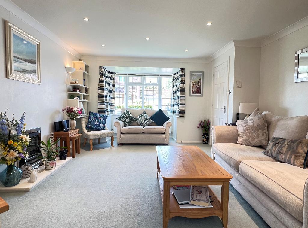 Canons Way, Steyning, West Sussex, BN44 3SS photo 4