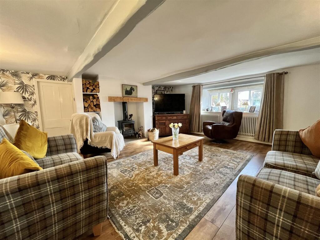 Woodside Farm, off Everest Road, Hyde photo 2