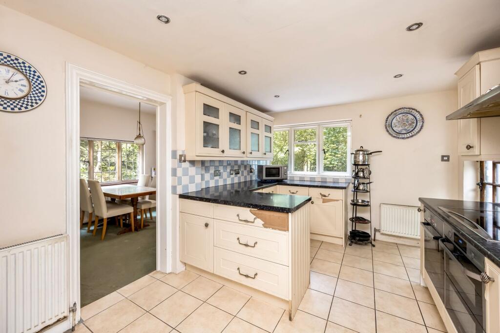House in Wealden, Poundgate, Buxted - More