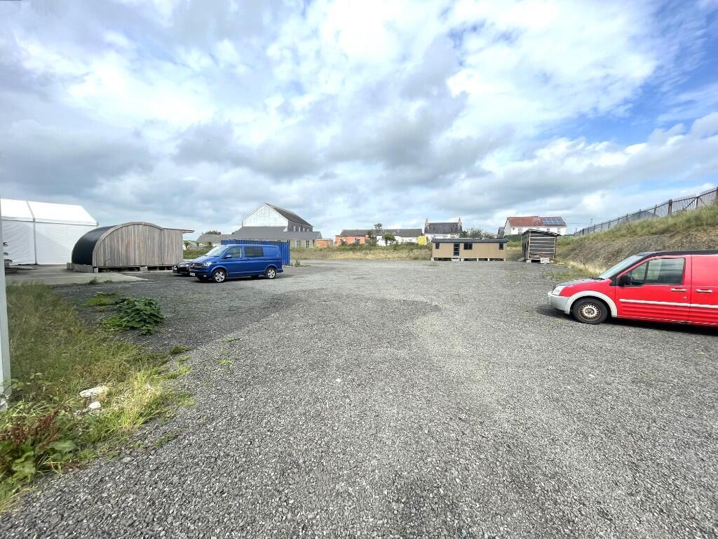 External yard