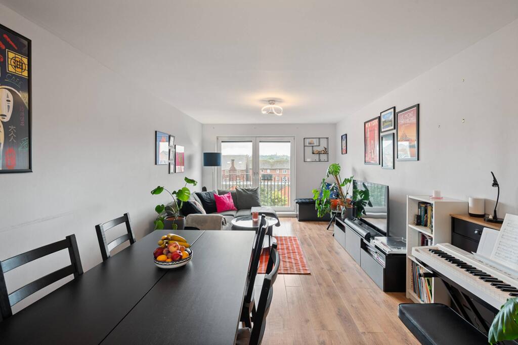 Apartment in Edinburgh, Leith - View 4