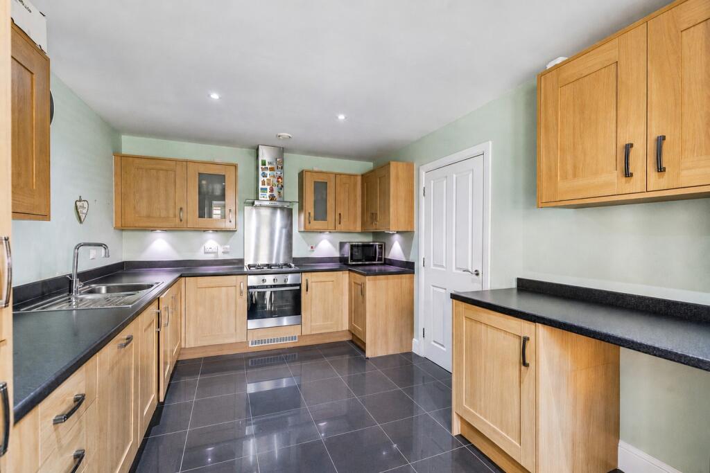 House in Northampton - View 4