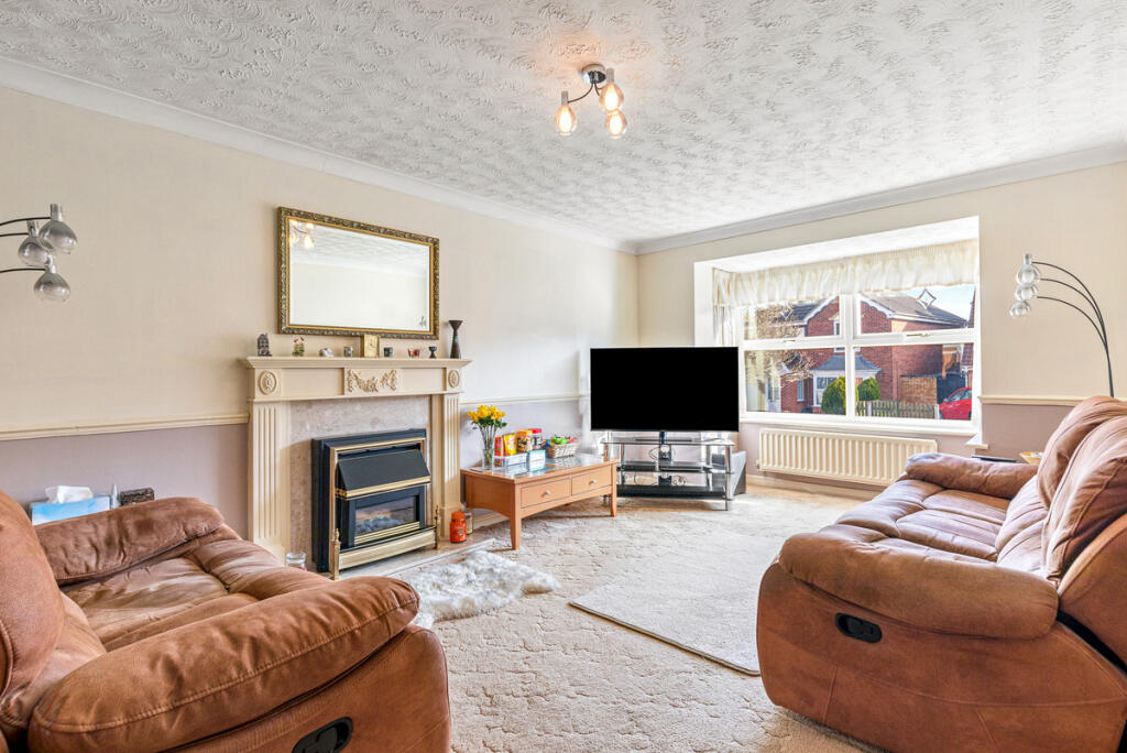 Collins Close, Leicester, LE3 photo 3