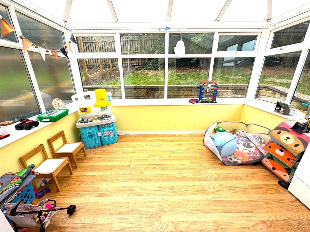 Additional image 5 of Poplar Avenue, Horton Bank Top, Bradford