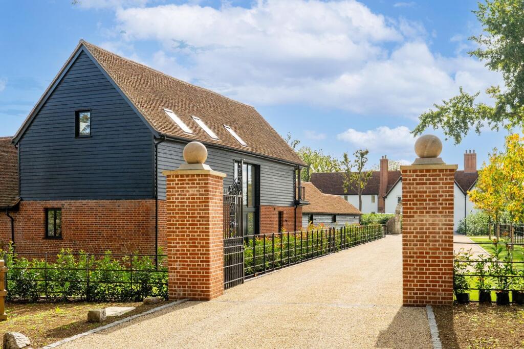 House in Uttlesford, Hatfield Heath - View 2