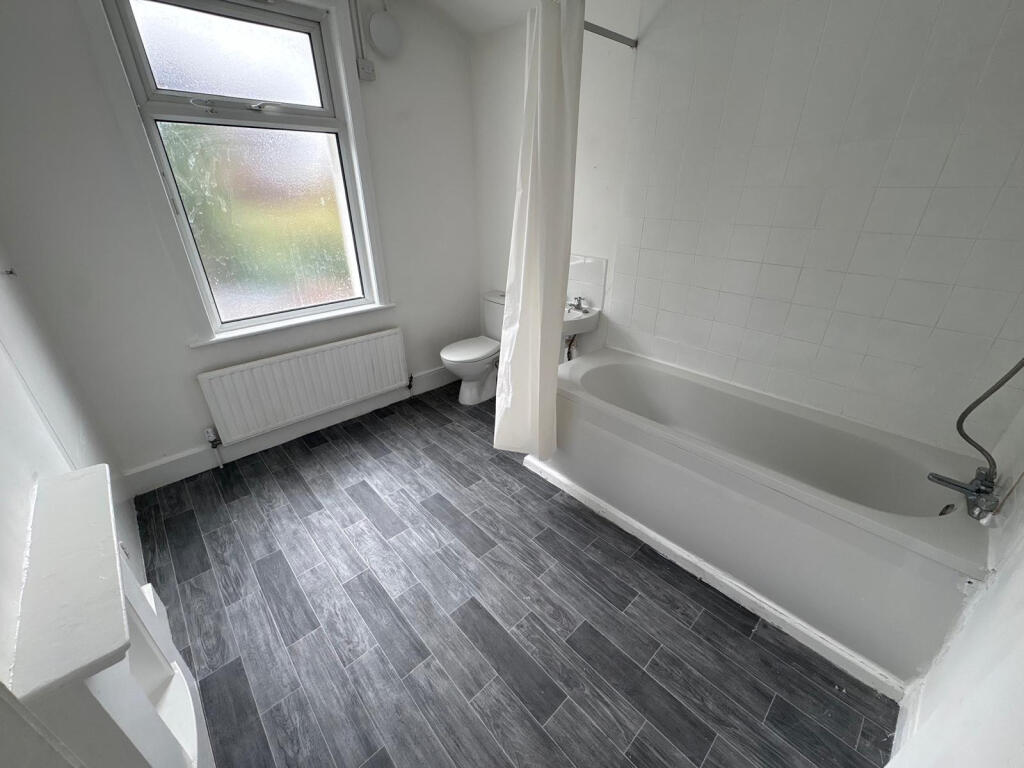 House in London - View 4