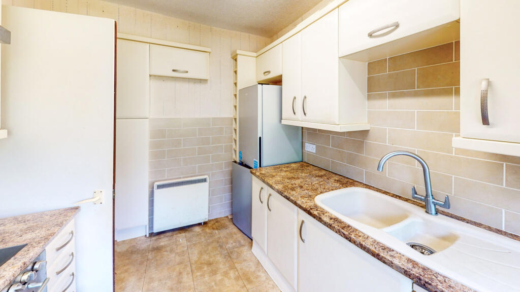 House in Larbert, South Broomage - More