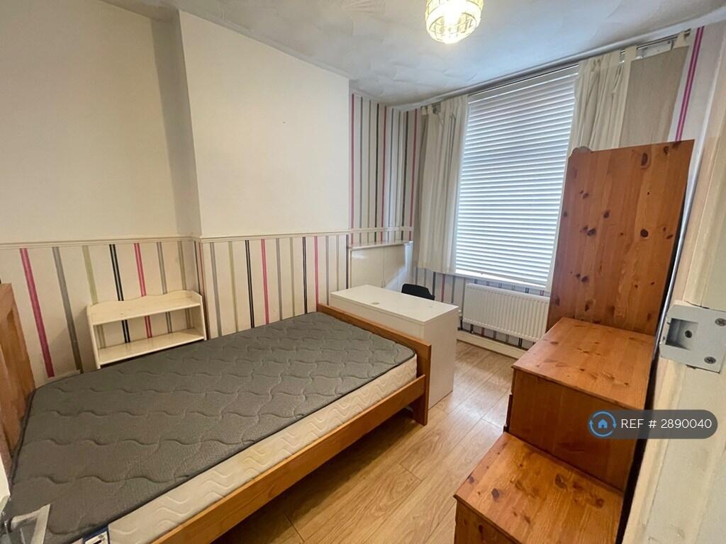 1 bedroom house share for rent