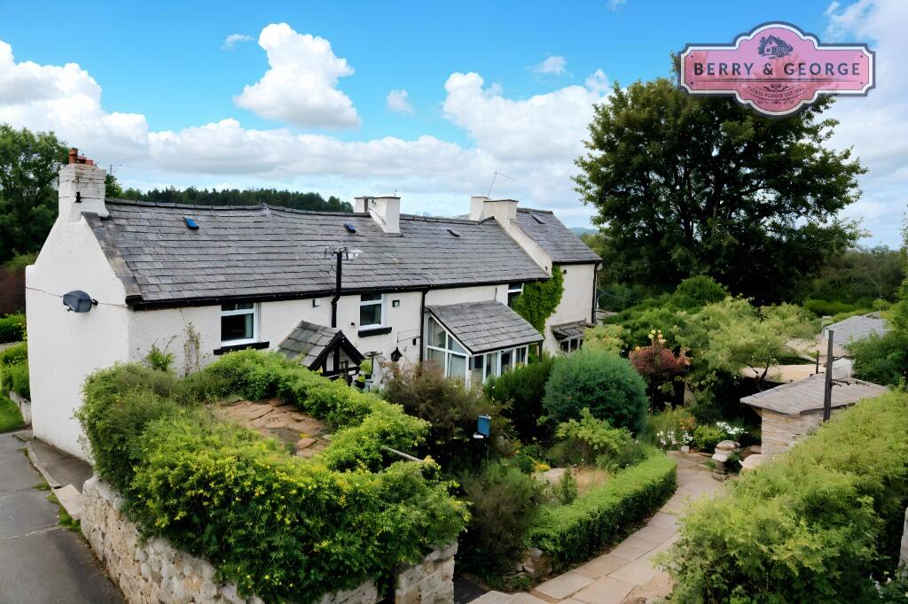 18 Wesley Road, LL11 5UY - View 4