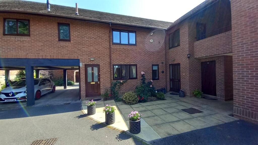 Main image of property: Castle Lane, Warwick