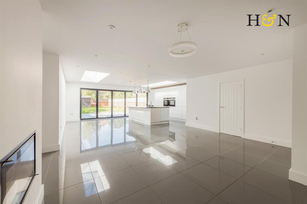 House in Brighton - View 5