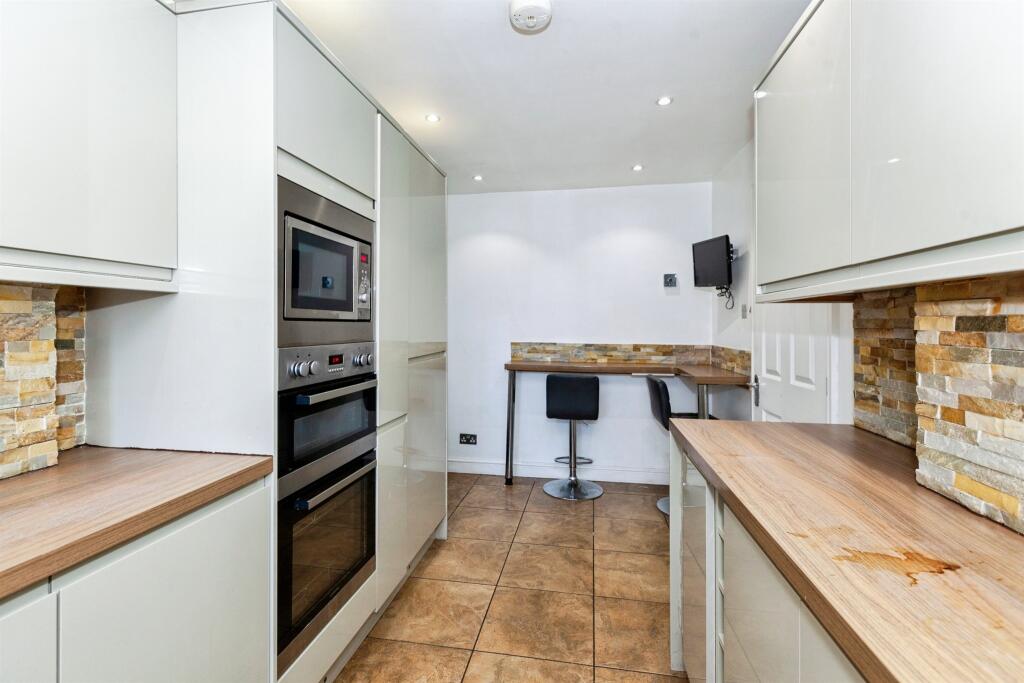 Farmers Way, Maidenhead photo 4