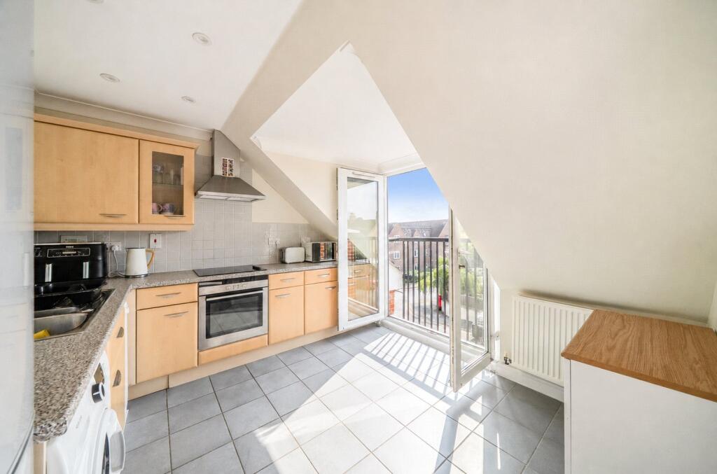 Apartment in Oxford - View 2