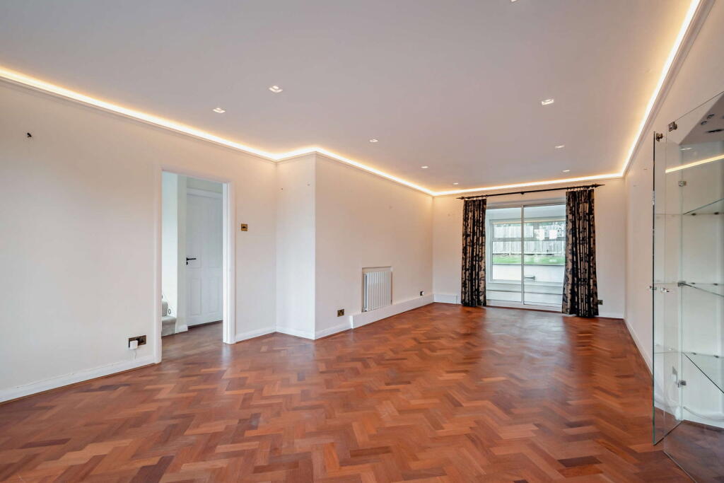 Buckland Rise, Pinner HA5 photo 4
