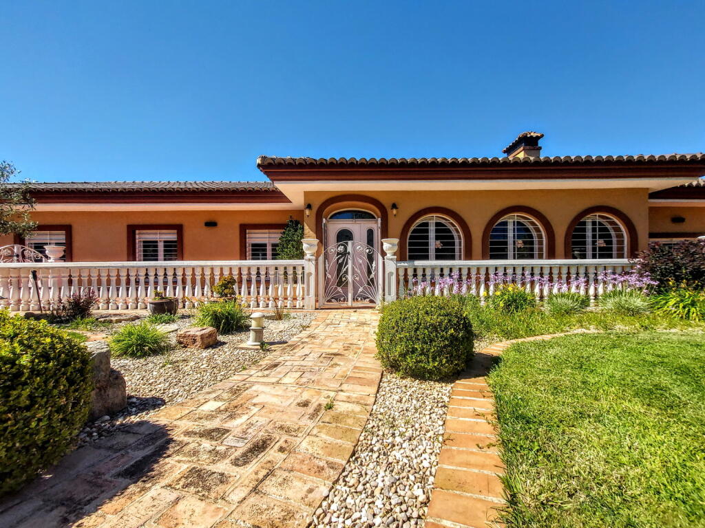 Main image of property: Valencia, Valencia, Montserrat