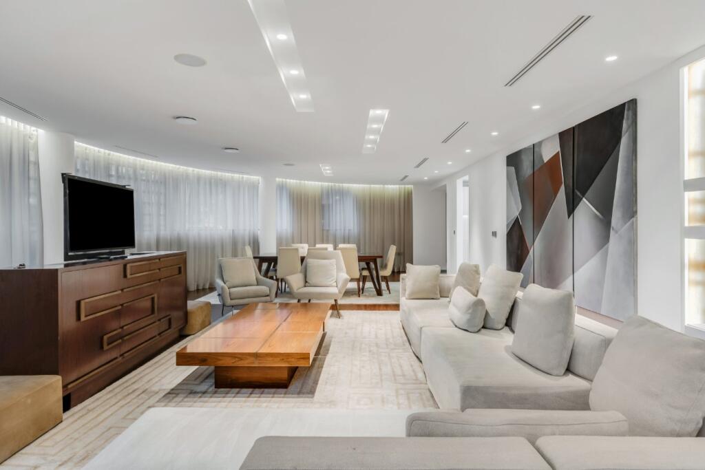 Main image of property: Park Road, London, NW8