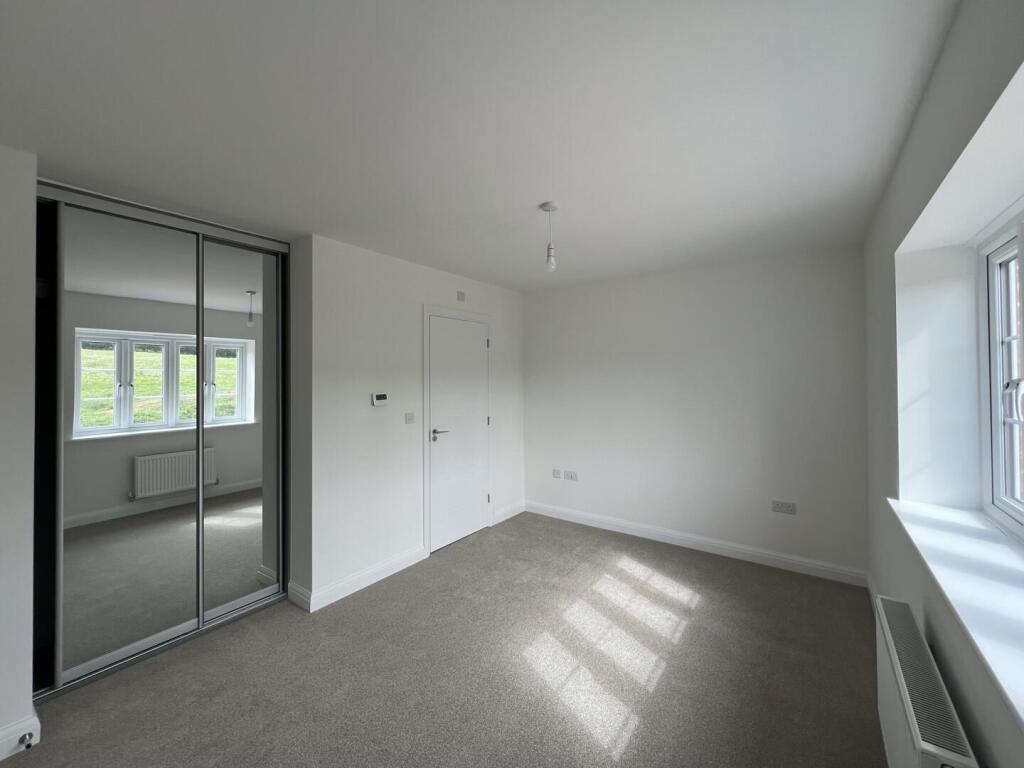 House in Taunton - View 5