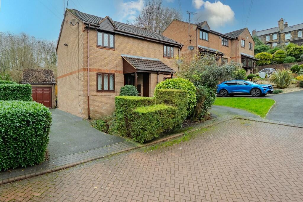 2-bed semi-detached on Millbank View, Pudsey, West Yorkshire, £200,000
