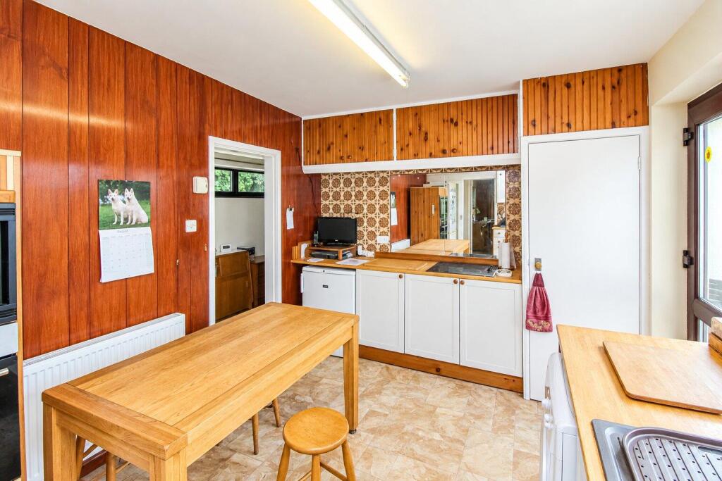 House in Wakefield - View 4