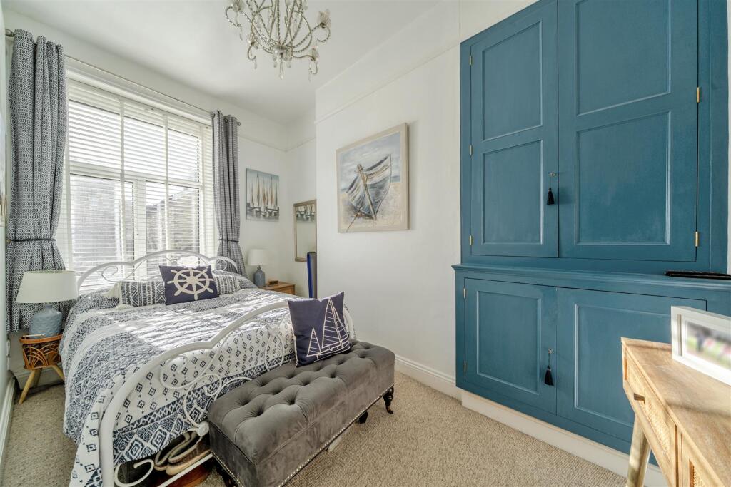 56 Park Road, Swanage photo 4