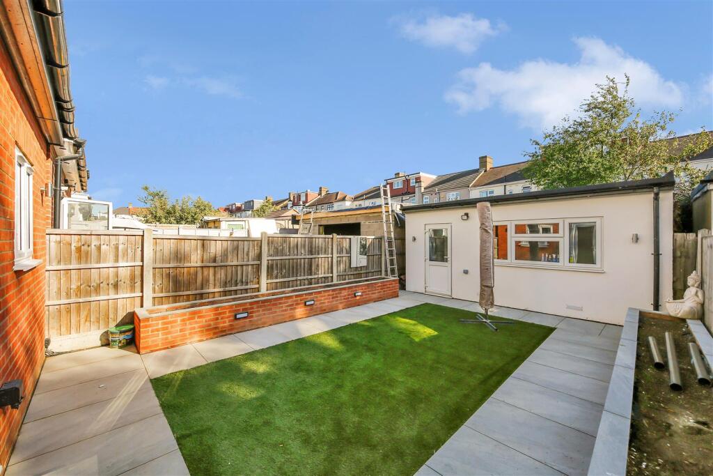 House in Ilford - View 3