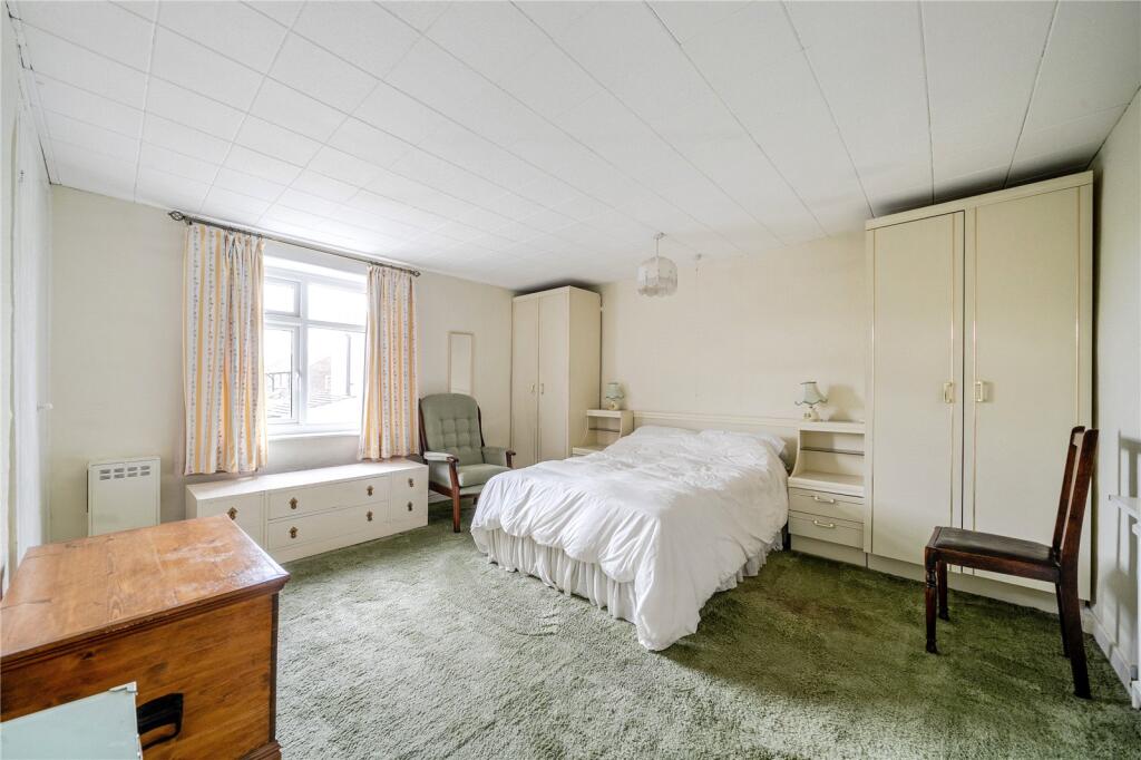House in Wakefield - View 5