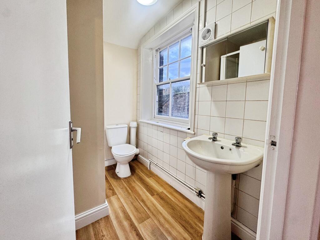Apartment in Warminster, Wiltshire - View 5