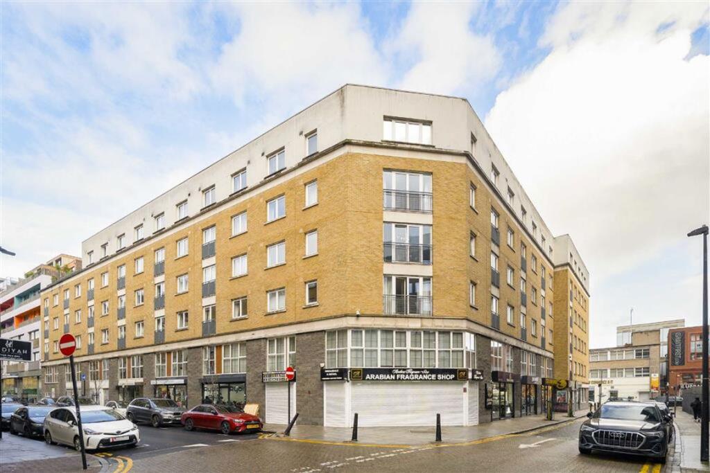 Main image of property: Plumbers Row, Aldgate