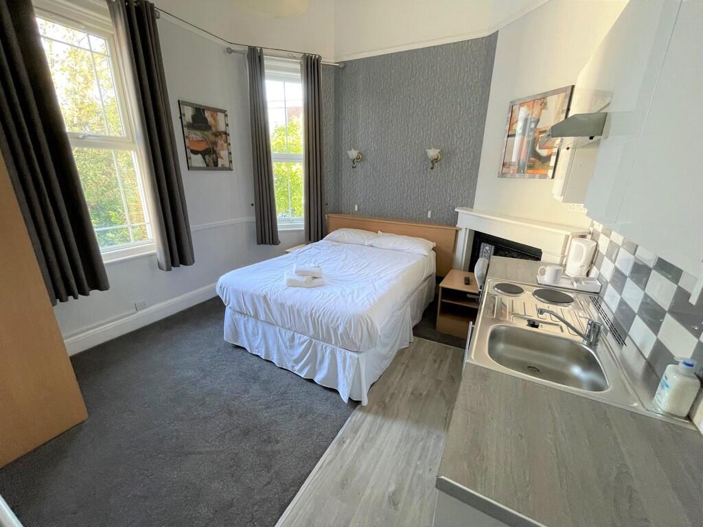 Main image of property: Bath Road, Reading