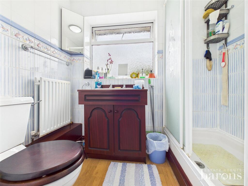 House in Basingstoke and Deane, Cranbourne, Viables - More