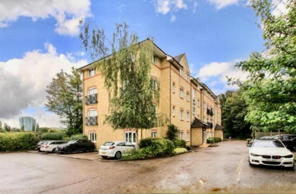 Main image of property: Hardings Close, Hemel Hempstead, HP3