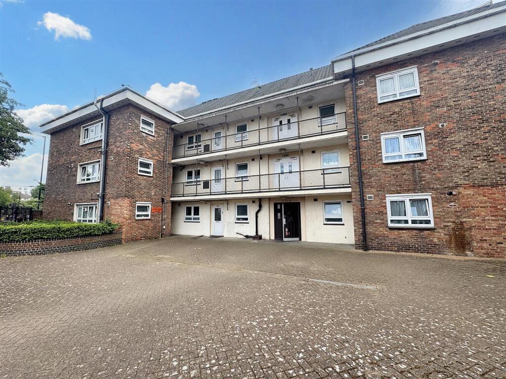 Main image of property: New Plaistow Road, Stratford