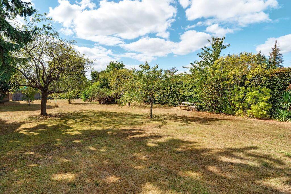 House in Elmbridge, Surrey - View 3