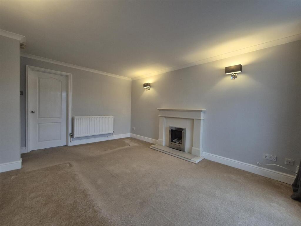 House in Dudley, West Midlands - View 5